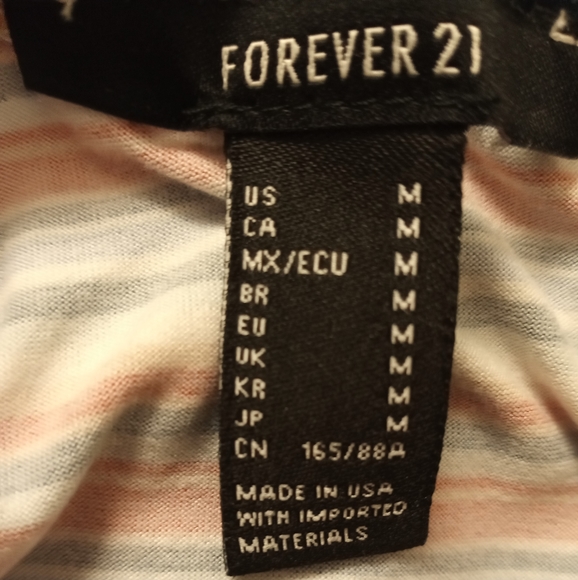 FOREVER 21 - Picture 2 of 2